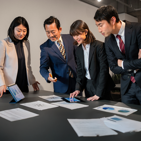 Leading the System: Orchestrating Resilience